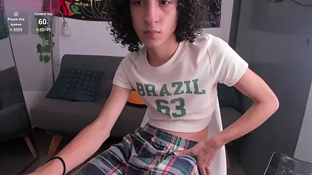 Danni boy online show from 12-19-24, 05:08