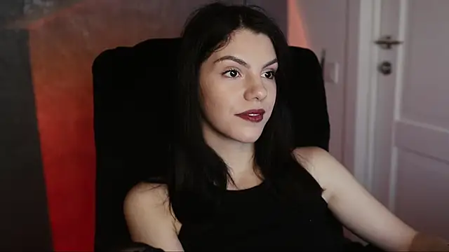 Snapshot of mistress__rochelle chatting on 01-17-25, 02:07 mistress rochelle online show from 01-17-25, 02:07