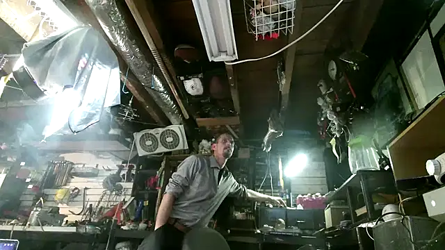 mrwinsalot88 online show from 10-15-25, 03:50