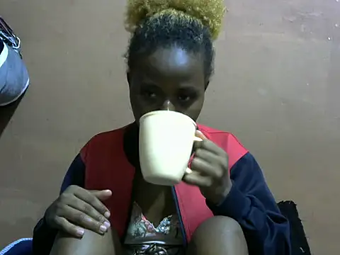 Snapshot of sexy-rosie chatting on 01-27-25, 06:52 sexy-rosie online show from 01-27-25, 06:52