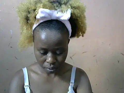 Snapshot of sexy-rosie chatting on 09-18-25, 08:49 sexy-rosie online show from 09-18-25, 08:49