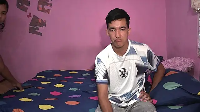 Snapshot of Sweetiefoxxx chatting on 09-25-25, 06:33 Sweetiefoxxx online show from 09-25-25, 06:33