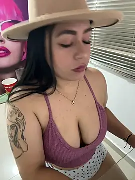 marta201 alfaro online show from 02-05-25, 05:53