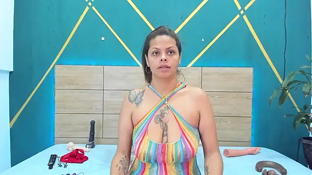 Luna smit08 online show from 02-21-25, 06:59