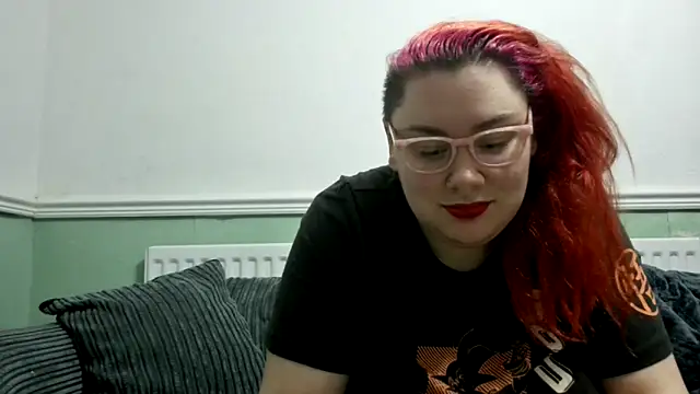 Bustycurves online show from 12-26-24, 12:14