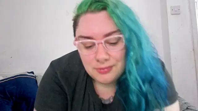 Bustycurves online show from 05-15-26, 10:00