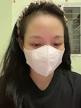 minmin2kk5 online show from 10-13-25, 01:11