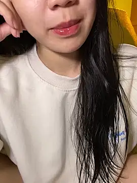 minmin2kk5 online show from 11-19-25, 05:51