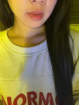 minmin2kk5 online show from 12-14-25, 03:50