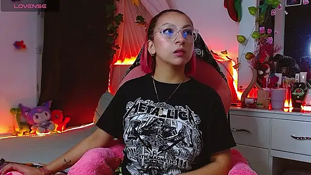 Littlerouse  online show from 11-27-25, 11:07