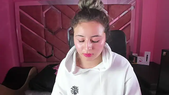 celeste blue69 online show from 02-06-25, 05:46