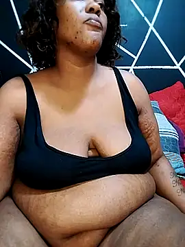 YummyChocolatexx2 online show from 05-15-26, 01:51
