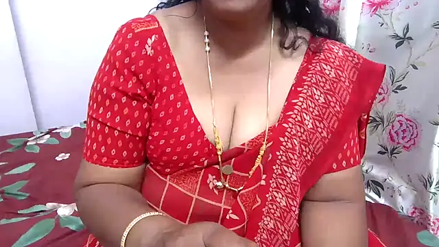 Snapshot of Janavi-janu chatting on 02-06-25, 07:02 Janavi-janu online show from 02-06-25, 07:02