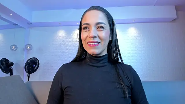 Snapshot of violet_scott chatting on 10-10-25, 10:47 violet scott online show from 10-10-25, 10:47