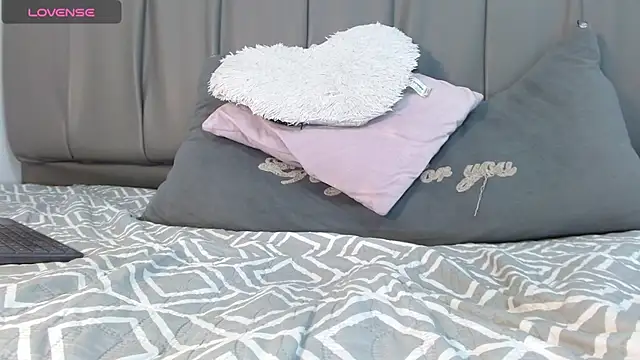 Snapshot of Cherllynn chatting on 01-23-25, 10:01 Cherllynn online show from 01-23-25, 10:01