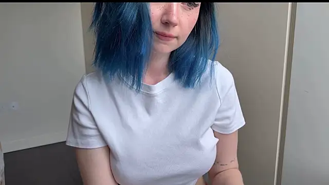 Snapshot of _vixenp chatting on 04-10-26, 04:33 vixenp online show from 04-10-26, 04:33