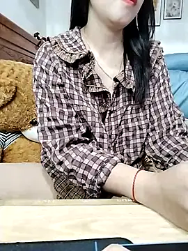 cream1299 online show from 02-12-25, 10:24