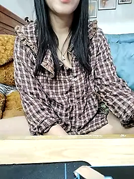 cream1299 online show from 02-17-25, 12:32