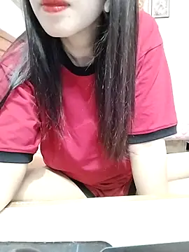 Snapshot of cream1299 chatting on 10-16-25, 01:39 cream1299 online show from 10-16-25, 01:39