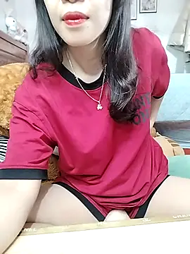 Snapshot of cream1299 chatting on 12-22-25, 01:35 cream1299 online show from 12-22-25, 01:35