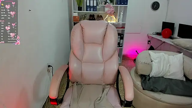 Snapshot of katya_nt chatting on 02-19-26, 12:56 katya nt online show from 02-19-26, 12:56