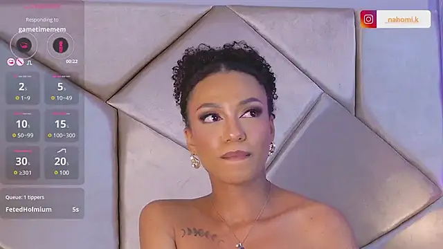Snapshot of Nahomi_King chatting on 02-14-25, 07:23 Nahomi King online show from 02-14-25, 07:23