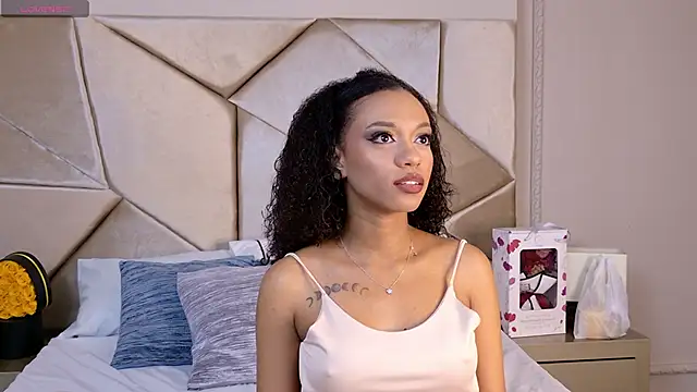 Nahomi King online show from 01-16-26, 01:37