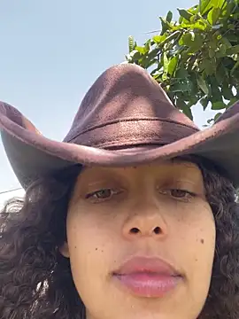 Snapshot of Rati_Curly chatting on 02-25-26, 01:54 Rati Curly online show from 02-25-26, 01:54