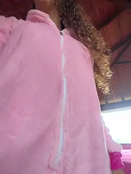 Snapshot of Rati_Curly chatting on 05-22-26, 04:12 Rati Curly online show from 05-22-26, 04:12