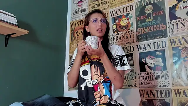 Snapshot of Sam-cekot chatting on 01-11-25, 04:59 Sam-cekot online show from 01-11-25, 04:59