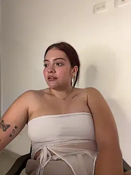 Chloee Evans1 online show from 02-05-25, 01:15