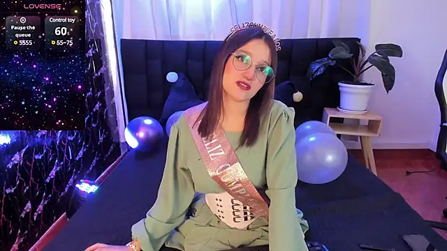 Elecktra sweet online show from 03-18-25, 07:53