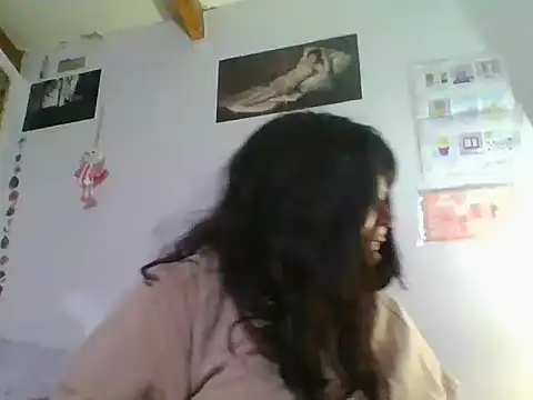 Snapshot of scarletttlove chatting on 07-09-26, 01:42 scarletttlove online show from 07-09-26, 01:42