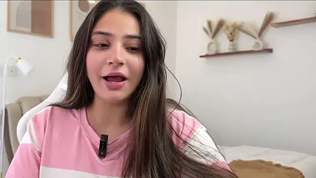 Snapshot of demieliss chatting on 03-02-26, 07:09 demieliss online show from 03-02-26, 07:09