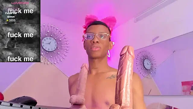 Tiffany Valentine15 online show from 11-28-25, 12:52