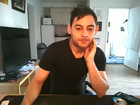 Snapshot of mihaimichael chatting on 07-29-26, 12:03 mihaimichael online show from 07-29-26, 12:03
