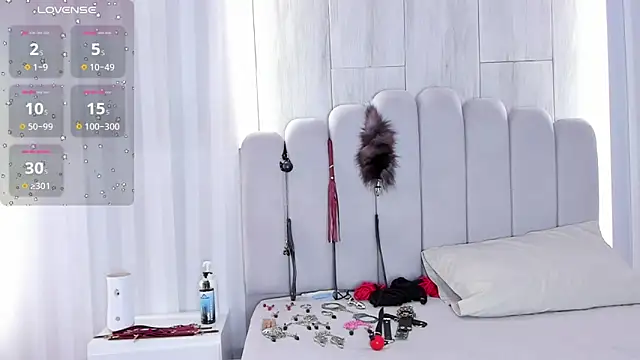 mileyerikson online show from 11-07-25, 01:33