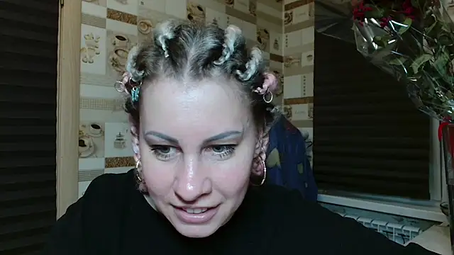 TherestlessKitty online show from 05-10-26, 10:48