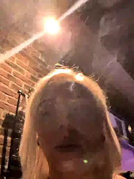 nora the strange online show from 05-03-26, 12:16