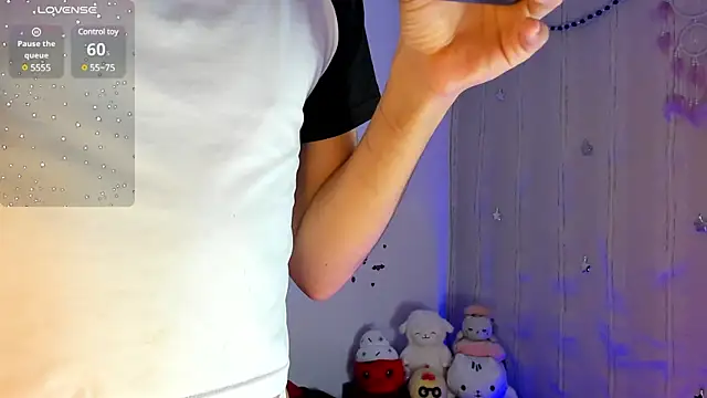 Snapshot of Samuel_Matthew chatting on 01-19-25, 08:18 Samuel Matthew online show from 01-19-25, 08:18