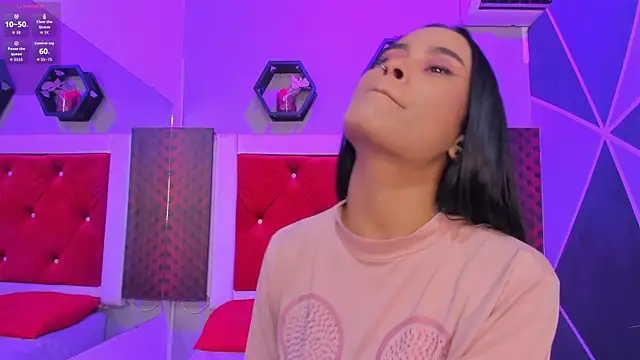 Karoll014 online show from 09-29-25, 11:48