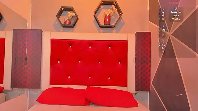 Karoll014 online show from 10-21-25, 12:17