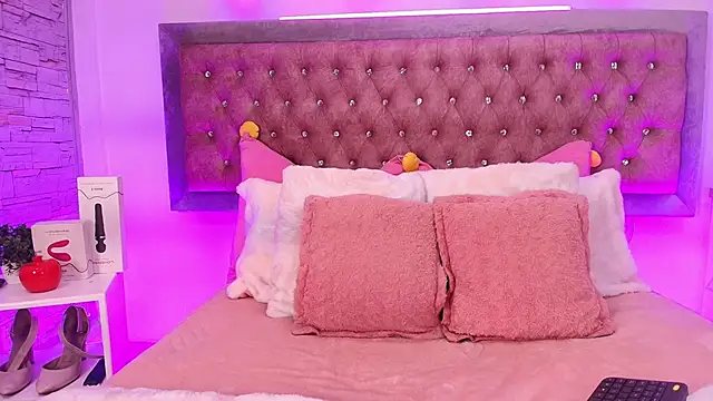 Tayzon Foxxx online show from 11-04-25, 12:48