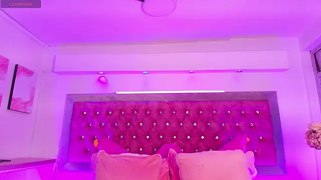 Tayzon Foxxx online show from 12-15-25, 12:42