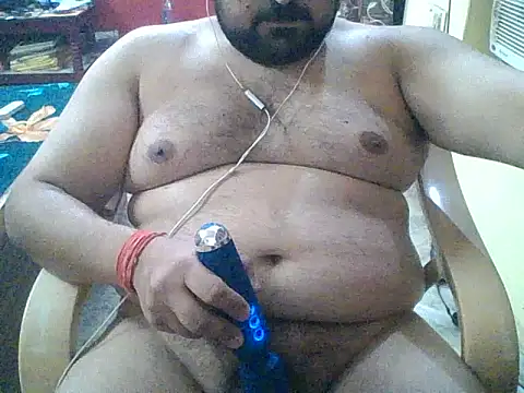 ARYANAVAILABLE online show from 09-24-25, 01:25