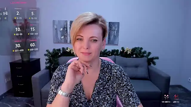 Julia Wilsone online show from 01-04-25, 03:49