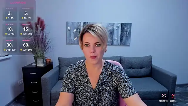 Julia Wilsone online show from 10-04-25, 05:16