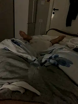 Erenn34 online show from 09-11-25, 12:44