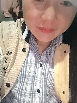 Snapshot of Sweetlove_77 chatting on 02-17-25, 02:15 Sweetlove 77 online show from 02-17-25, 02:15