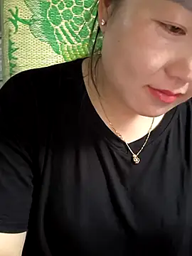 Snapshot of Sweetlove_77 chatting on 09-13-25, 02:11 Sweetlove 77 online show from 09-13-25, 02:11